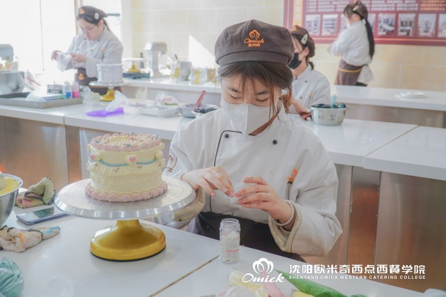 学西点可以不用考去学吗